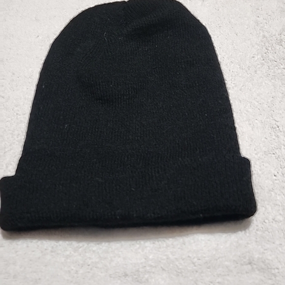 Carhartt Classic Black Knit Hat - Picture 2 of 2